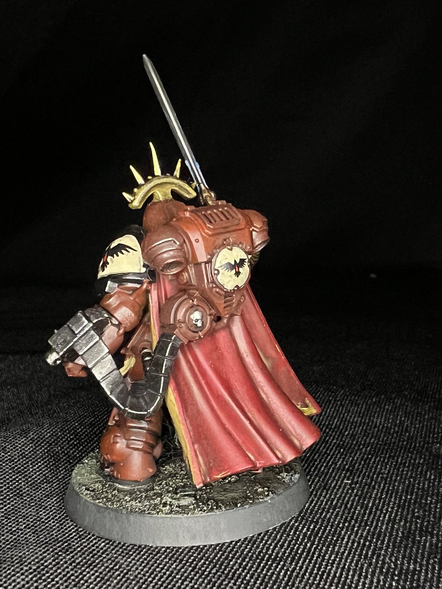 AdeptusEleven's tweet image. My first 28mm Space Marine miniature since 40K 5th edition.
Blood Ravens 2nd Company Captain @FlyrockMK16