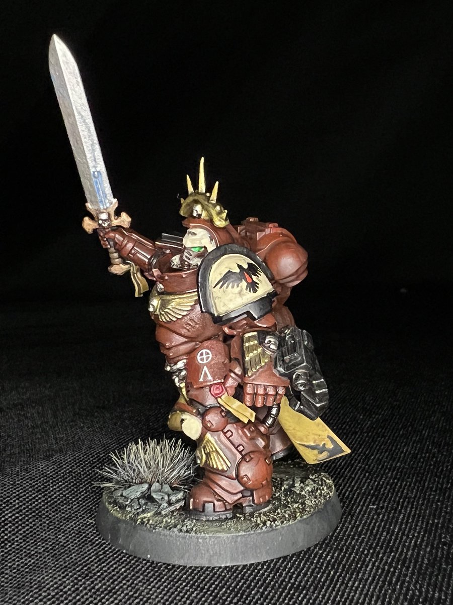 AdeptusEleven's tweet image. My first 28mm Space Marine miniature since 40K 5th edition.
Blood Ravens 2nd Company Captain @FlyrockMK16