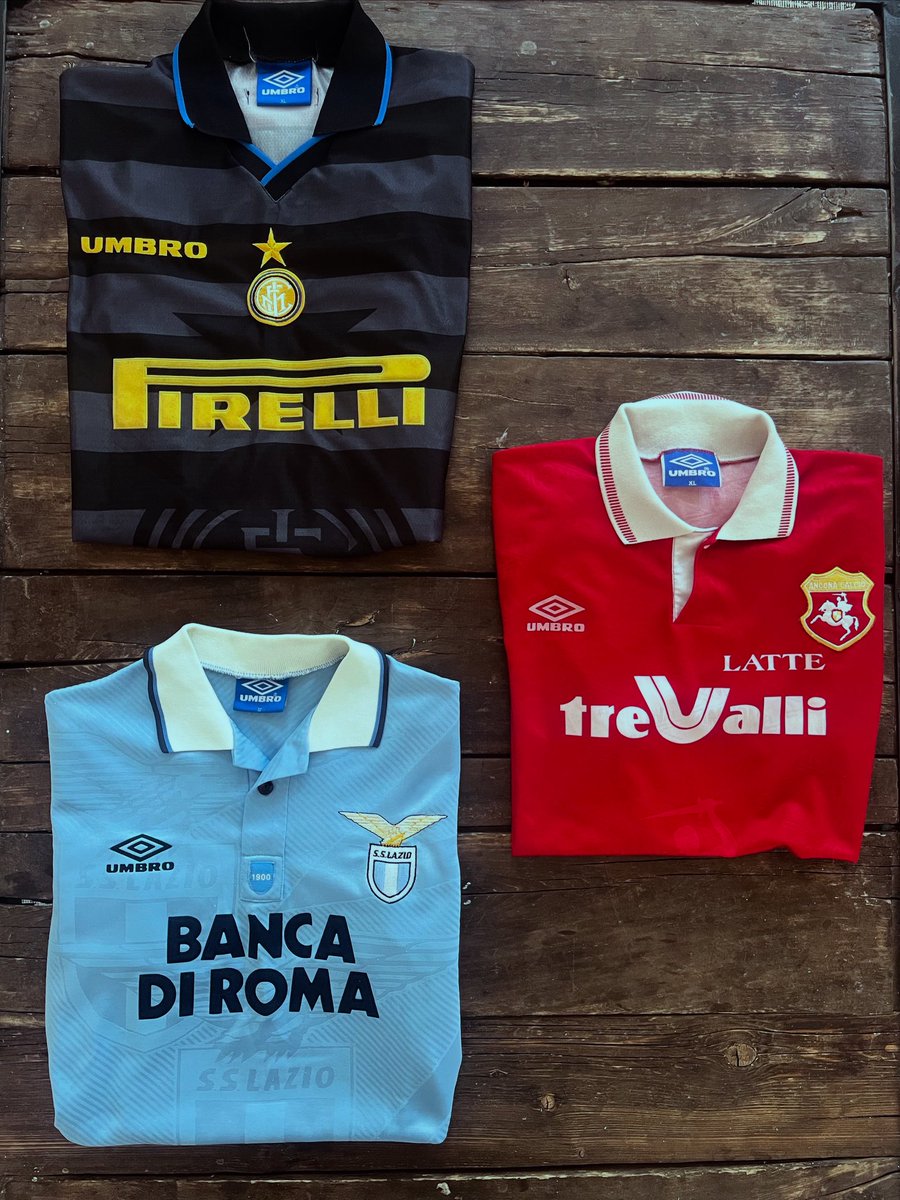 CollarUpKits's tweet image. In 1992, as C4 began broadcasting Football Italia in the UK-#umbro dominated #seriea . At the start of the 1992/93 season they supplied 1/3 of the league including #inter and #lazio . Read all about their legacy and iconic designs in Football Kit Italia - open for pre-order 🇮🇹⚽️