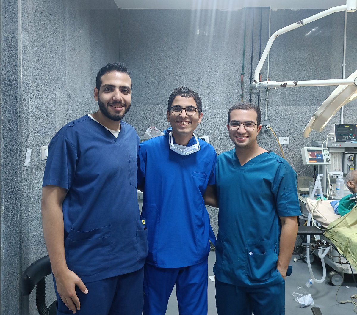 Moody_Fawzi's tweet image. Post-surgery vibes!
Quality time with the best! ♥️✨
#VascularSquad #VascularSurgery