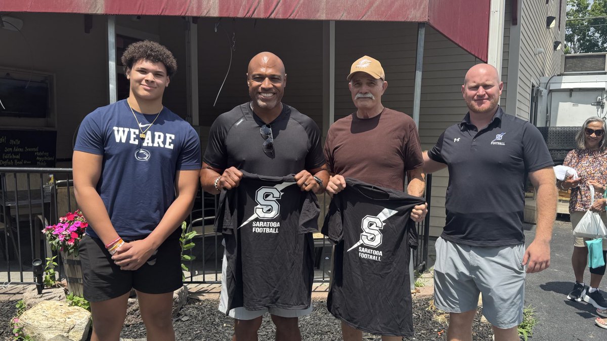 Cam Toomey (@cam_toomey28) on Twitter photo Had a good time at lunch today with d-coordinator Anthony Weaver of the <a href="/MiamiDolphins/">Miami Dolphins</a>!Also a former Saratoga blue streak! Got great advice from him and learned many things from him.
<a href="/CoachHayden56/">Eric Hayden</a> <a href="/CoachFulger/">Jesse Fulger</a> <a href="/SSHS_CoachCoons/">Jon Coons</a> <a href="/nextlvlculture/">Next Level Culture</a> Had a good time at lunch today with d-coordinator Anthony Weaver of the <a href="/MiamiDolphins/">Miami Dolphins</a>!Also a former Saratoga blue streak! Got great advice from him and learned many things from him.
<a href="/CoachHayden56/">Eric Hayden</a> <a href="/CoachFulger/">Jesse Fulger</a> <a href="/SSHS_CoachCoons/">Jon Coons</a> <a href="/nextlvlculture/">Next Level Culture</a>