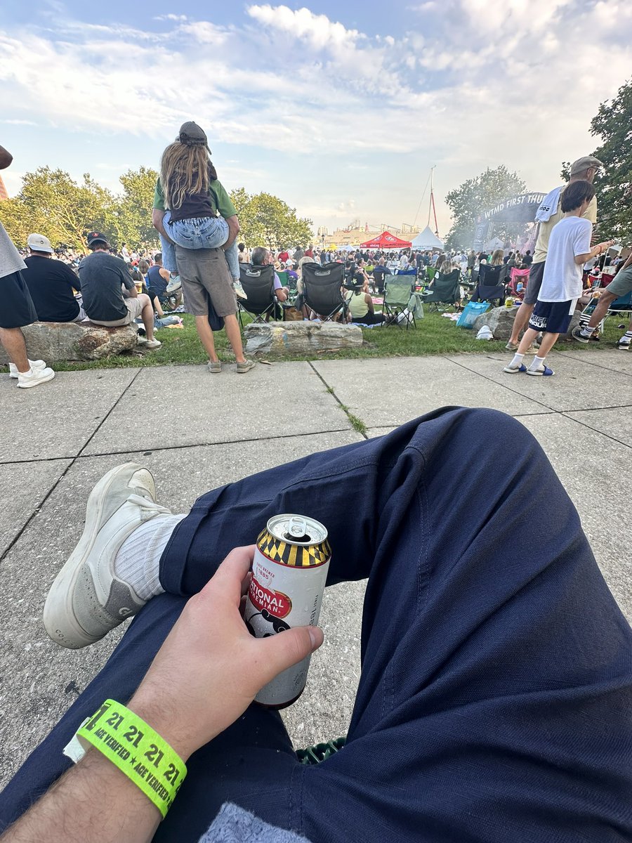 nolan_ne's tweet photo. No one at the Carefirst sponsored ska show know my shit 100% linen, no blend 😤. (Ignore the adult woman riding the adult man to see over the non-existent crowd) https://t.co/UxX9VL2OIQ