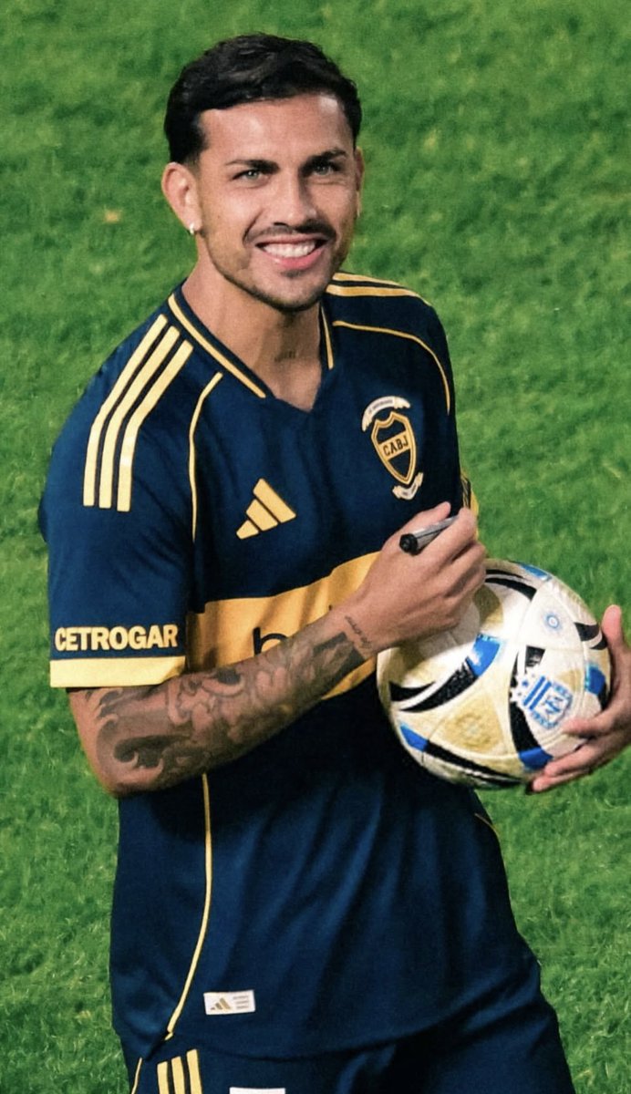 - Le diste like a TODO lo que tiene que ver con la vuelta a casa de Leandro Paredes? 
- Marge, no voy a mentirte 

5 ⭐️ 💙💛💙