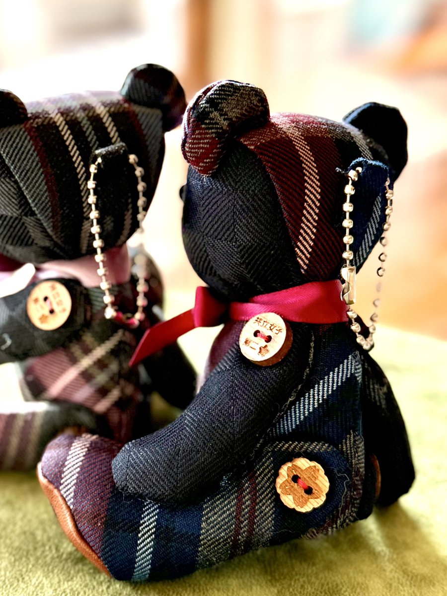 tantine_regulus's tweet photo. 🎀共立女子第二中学高等学校のUniform Teddy🐻✨ノベルティ用にと学校からご注文いただきました。

中高のタータンチェック、正装用の昼夜柄スカートを使い、
校章入りボタン＆足裏マークで特別仕様に！

小6・中3の受験希望者に配布予定だそうです🌸
可愛がってね😊

#共立女子第二 #UniformTeddy https://t.co/1ib53rYKgA