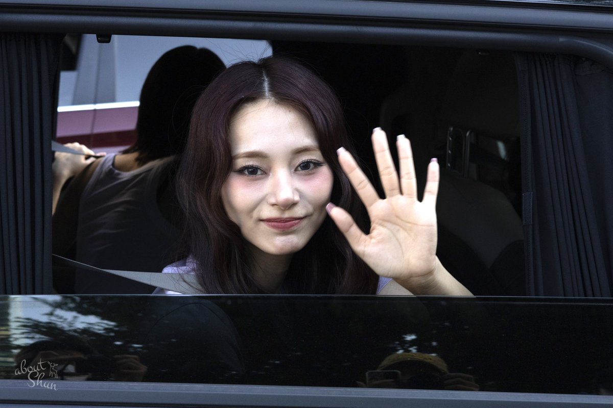 thinkaboutshun's tweet image. 250711 πππ
#TWICE #νΈμμ΄μ€ #TZUYU #μ―μ #εη #γγ¦γ£