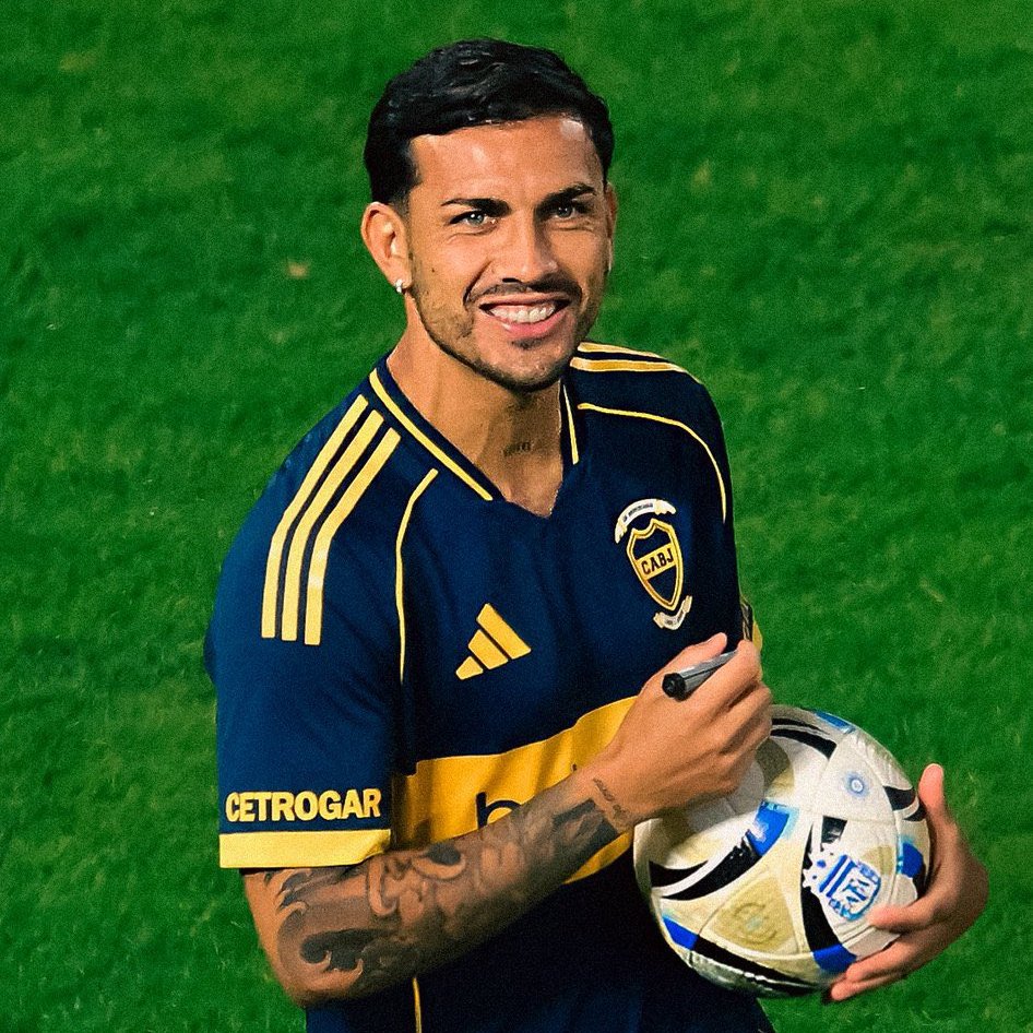 🫢 Perderte en esa mirada. 💙💛💙