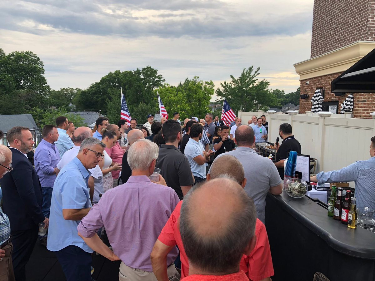 MikeTannousis's tweet image. It was a packed house last night at the @GOPStatenIsland’s Grill & Chill BBQ. Both our party and message are strong. We will fight hard to ensure that our message is delivered to the voters and that our #Republican candidates are victorious in November! 🇺🇸🐘🗳️