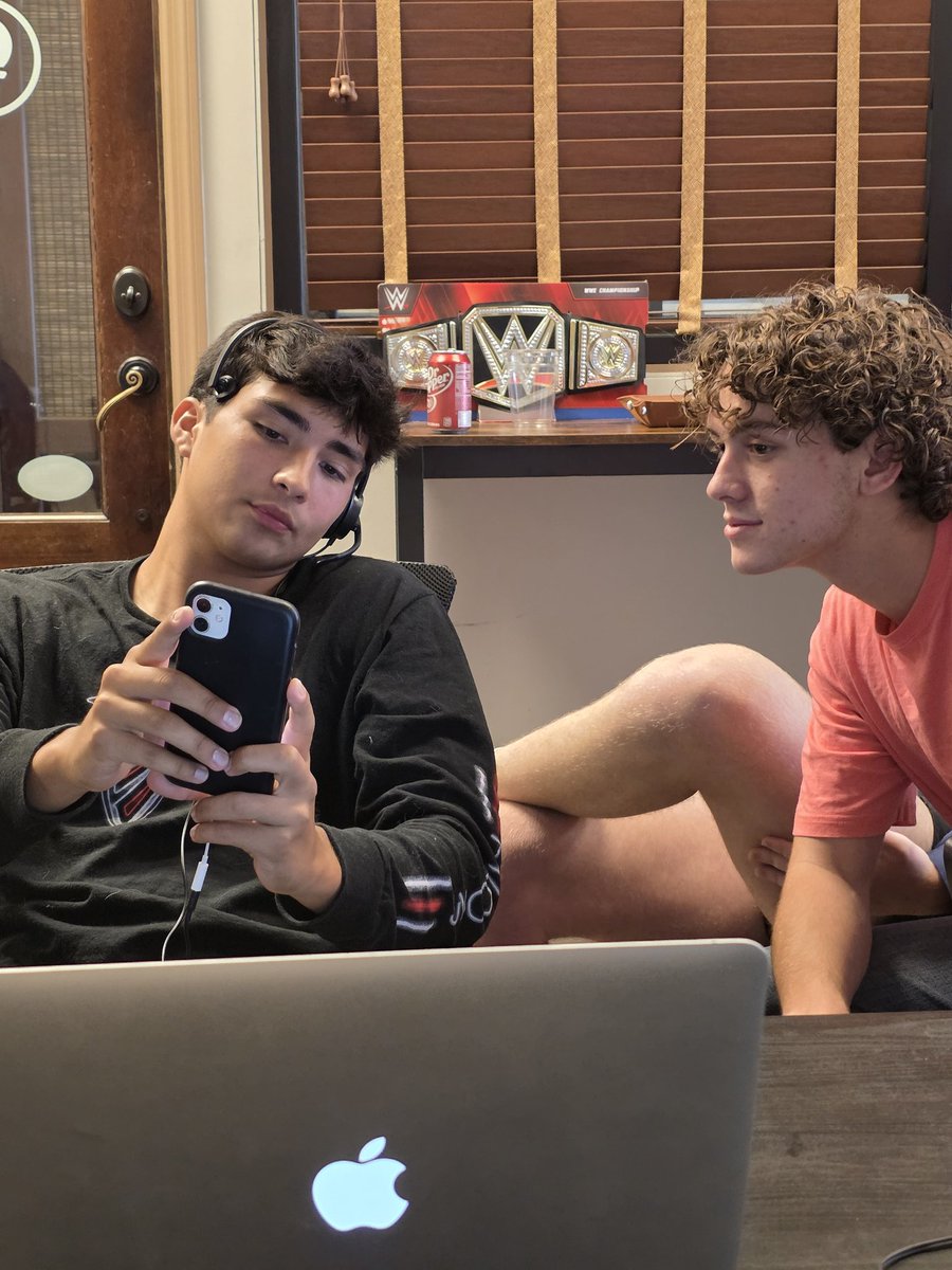 JeffThompson_'s tweet image. .@EASPORTSCollege 🏈 dropped today so in between games we're letting Georgians know @ossoff voted against 👎protecting them from the biggest tax hike in American history.