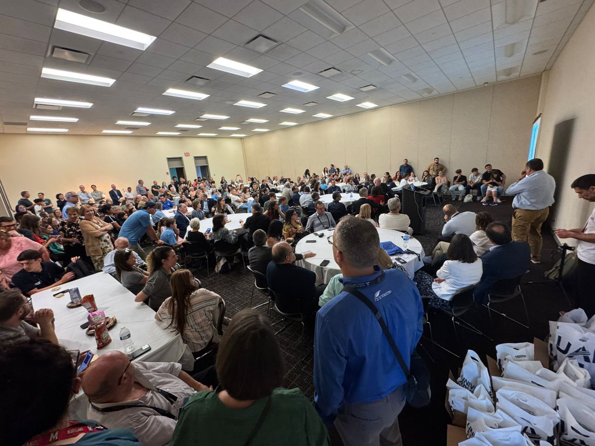 Desde St. Louis, compartimos un nuevo Encuentro UAPAlumni y amigos en la GC Session, un momento pensado para el reencuentro de exalumnos de la UAP.