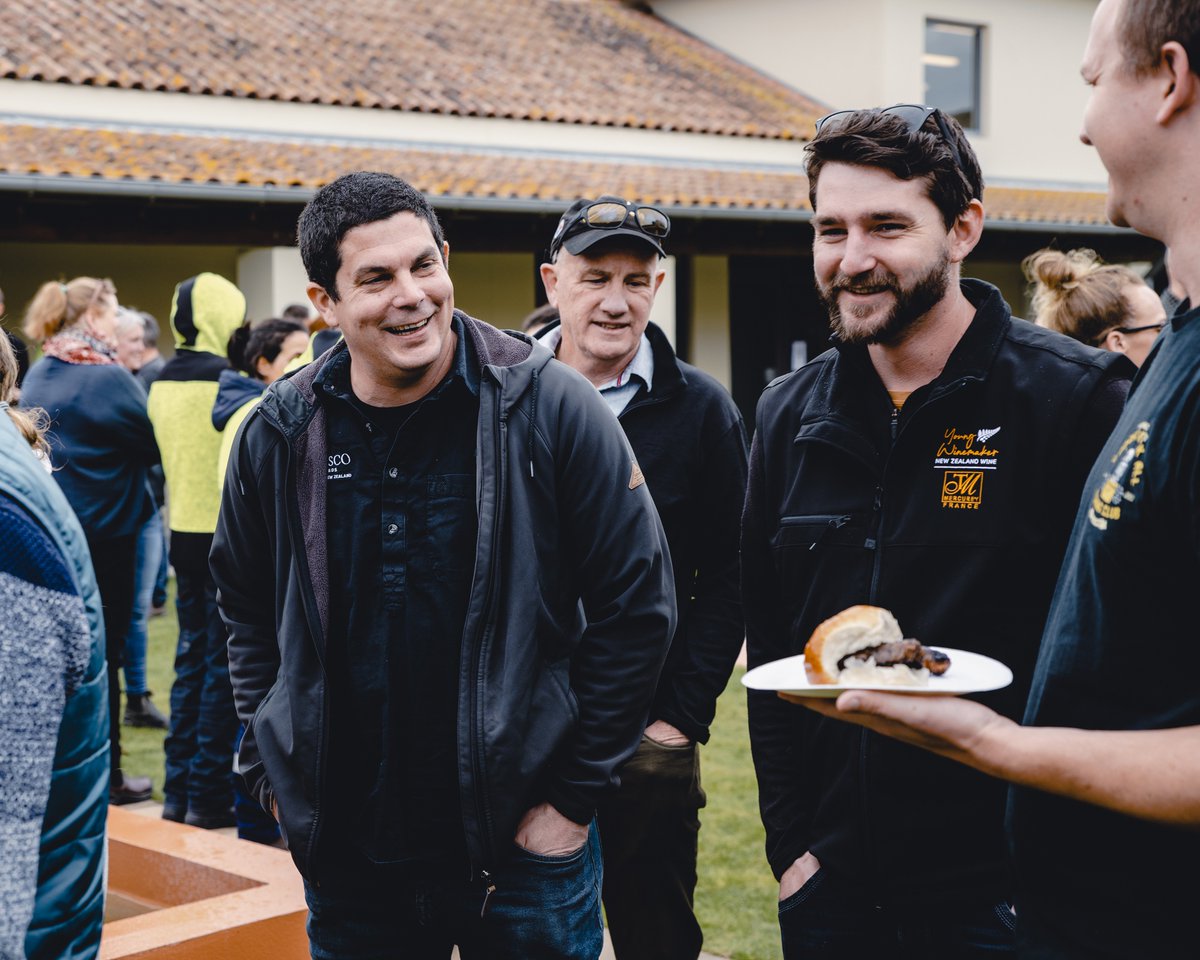 Cheer on the competitors

Wednesday 16th July
12pm, Marlborough Research Centre, 85 Budge Street, Blenheim. 

#marlboroughwine 
#marlboroughnz 
#nzwine #marlboroughwinenz
#nzyoungwinemaker #winemaker #winemarlborough ⁠