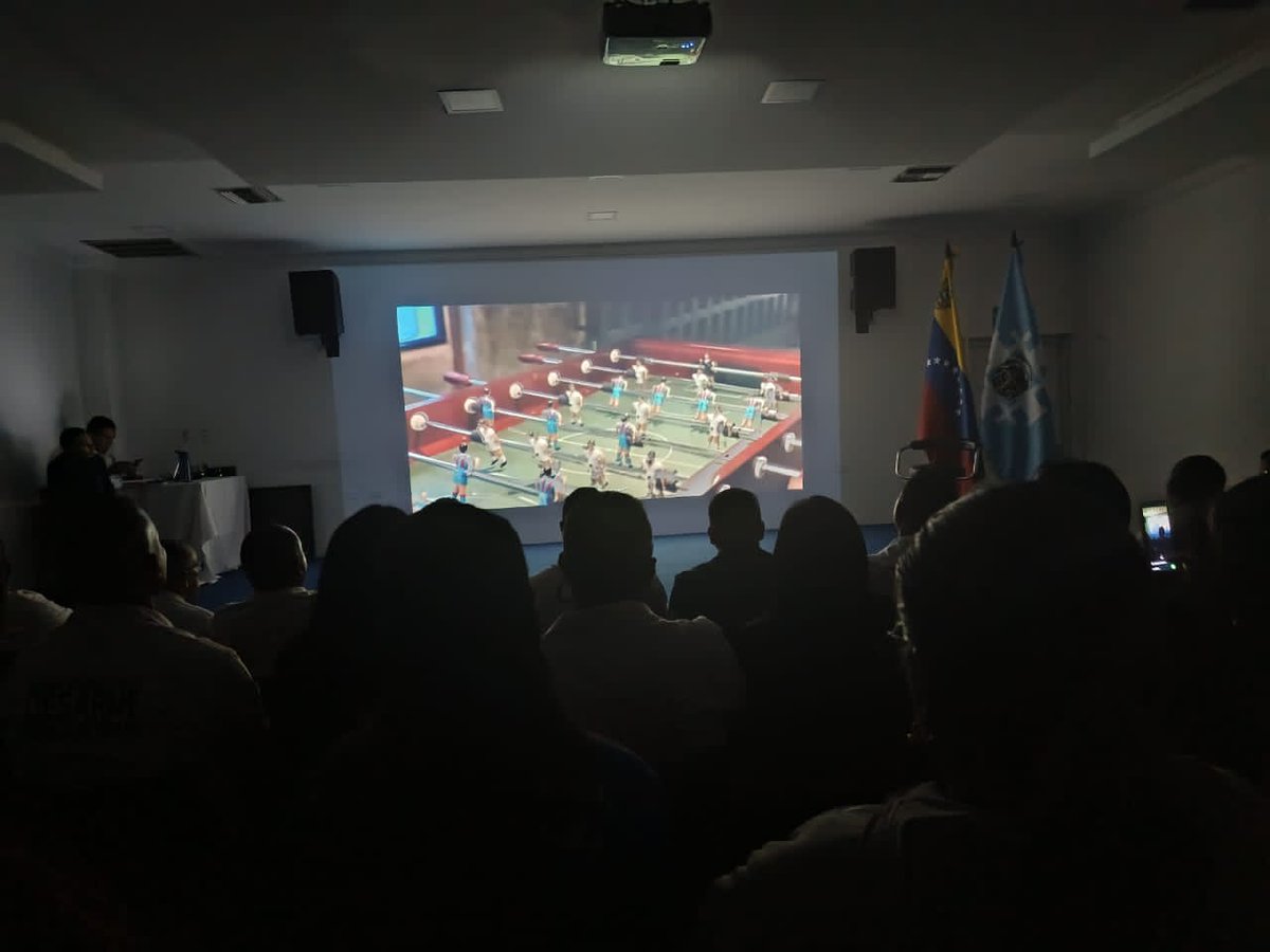 #enterare Hoy estuvimos presentes en la capacitación por parte del CICPC, presidida por el Director Nacional de la REDIP Los Llanos, C/G Ildemar Soto en compañía de el C/G Robert Duran (Director del REDCRIM los Llanos) con el fin de mejorar la estrategias comunicativas.