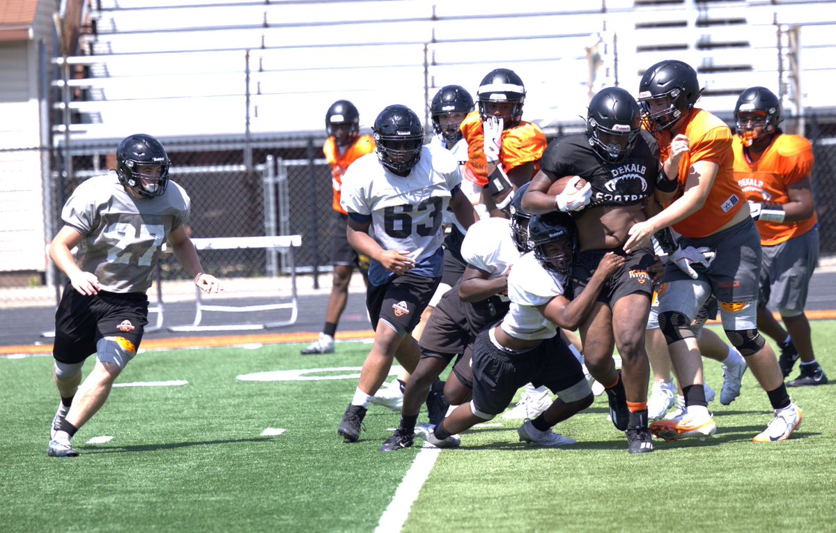 Panther Football (@uthsfootball) on Twitter photo Thanks to <a href="/dekalb_football/">DeKalb Football</a> for traveling to East Mo yesterday for a joint practice! It was great competition and both teams made each other better! Good luck this season, brothers in black and orange are rooting for you!
#PantherPride #OneWay Thanks to <a href="/dekalb_football/">DeKalb Football</a> for traveling to East Mo yesterday for a joint practice! It was great competition and both teams made each other better! Good luck this season, brothers in black and orange are rooting for you!
#PantherPride #OneWay