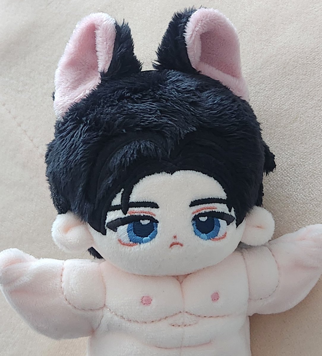 오늘 금요일이네요! 내일도 피치못하게 출근해야하지만 간만에 기분좋게 기상 ❤️