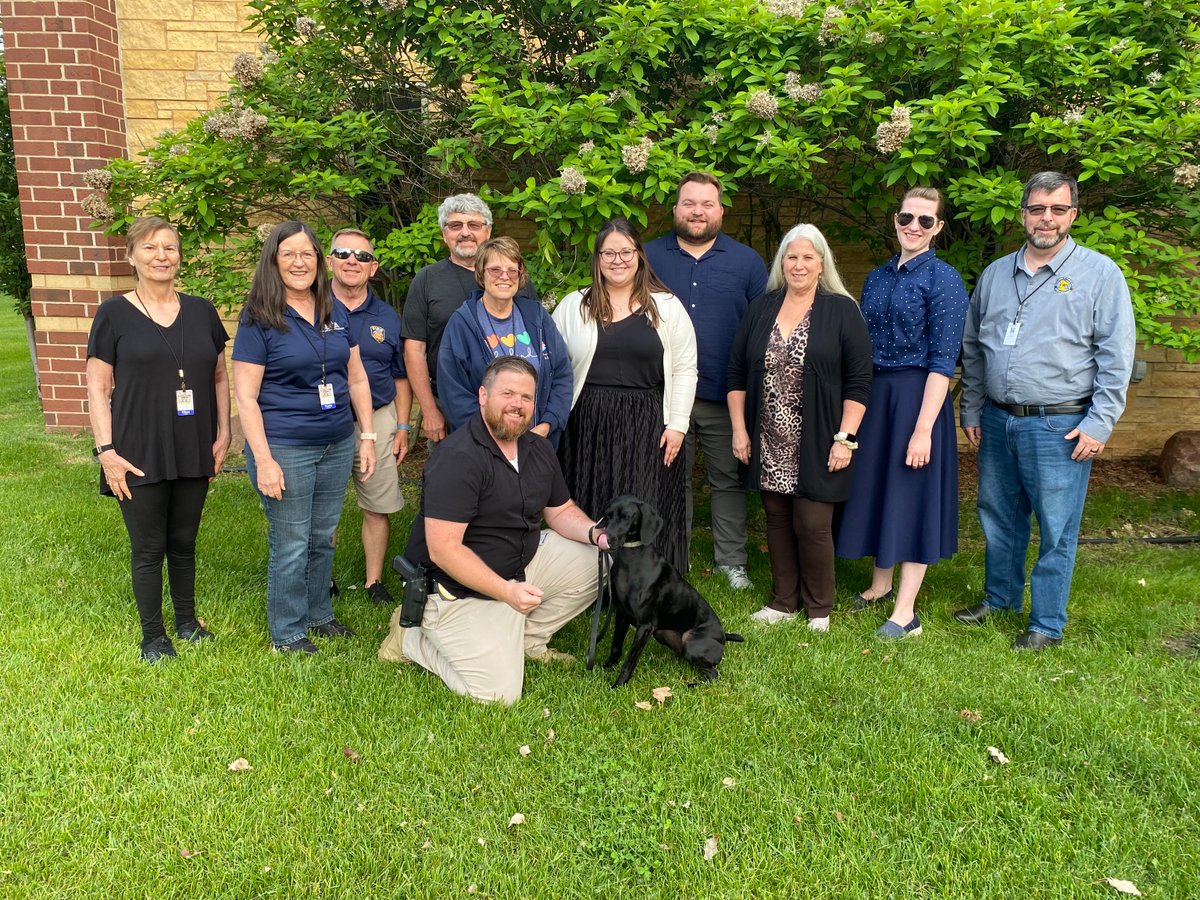 MnDPS_DPS's tweet image. Congrats to our Citizen Academy grads! They learned how agents handle illegal alcohol cases, gather evidence, and use K-9 Bia to sniff out hidden gambling cash. Want in next May? Keep an eye on our website for future dates at: dps.mn.gov/divisions/age