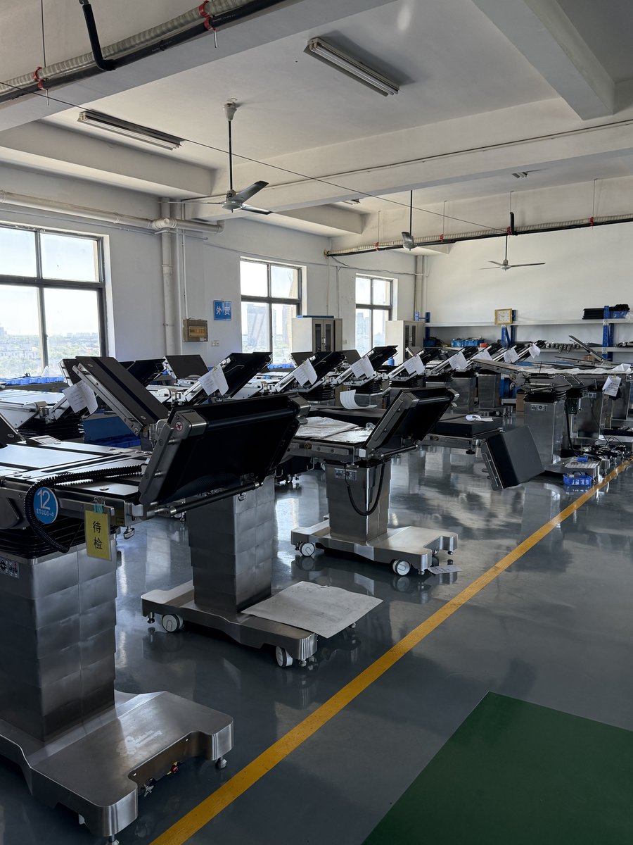 TECHARTMED1's tweet image. 🌟 Welcome to our advanced medical equipment facility! We offer precise surgical tables with rigorous assembly and quality checks for safety. Join the conversation on healthcare manufacturing and surgical excellence! 💉🔧

#MedicalEquipmentProduction #SurgicalTable #SafetyFirst