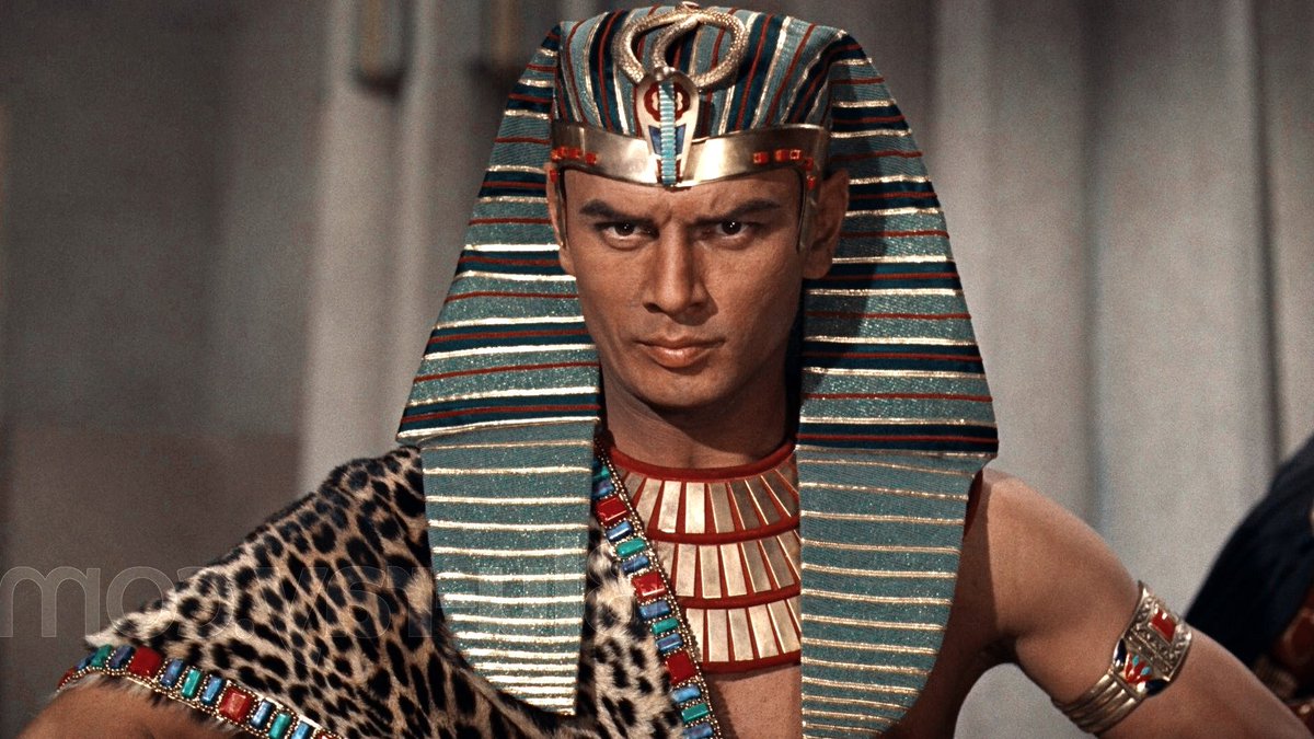 lauren_tho4607's tweet image. 11 July 1920 – 85 Yul Brynner, 65, (Cancer), Far Eastern Russian-Swiss actor, dancer, guitarist
Port of New York (1949) The King and I (Broadway Tony Award + Film Oscar) Ten Commandments * Anastasia * Magnificent Seven * Westworld * Futureworld * The King and I (Broadway 1985)