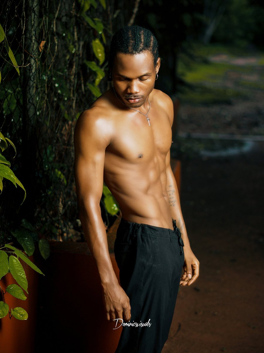 prettyboy_ojo's tweet photo. Tranquility 
#model
#modeling 
#TrendingNow https://t.co/HL5wNhcRep
