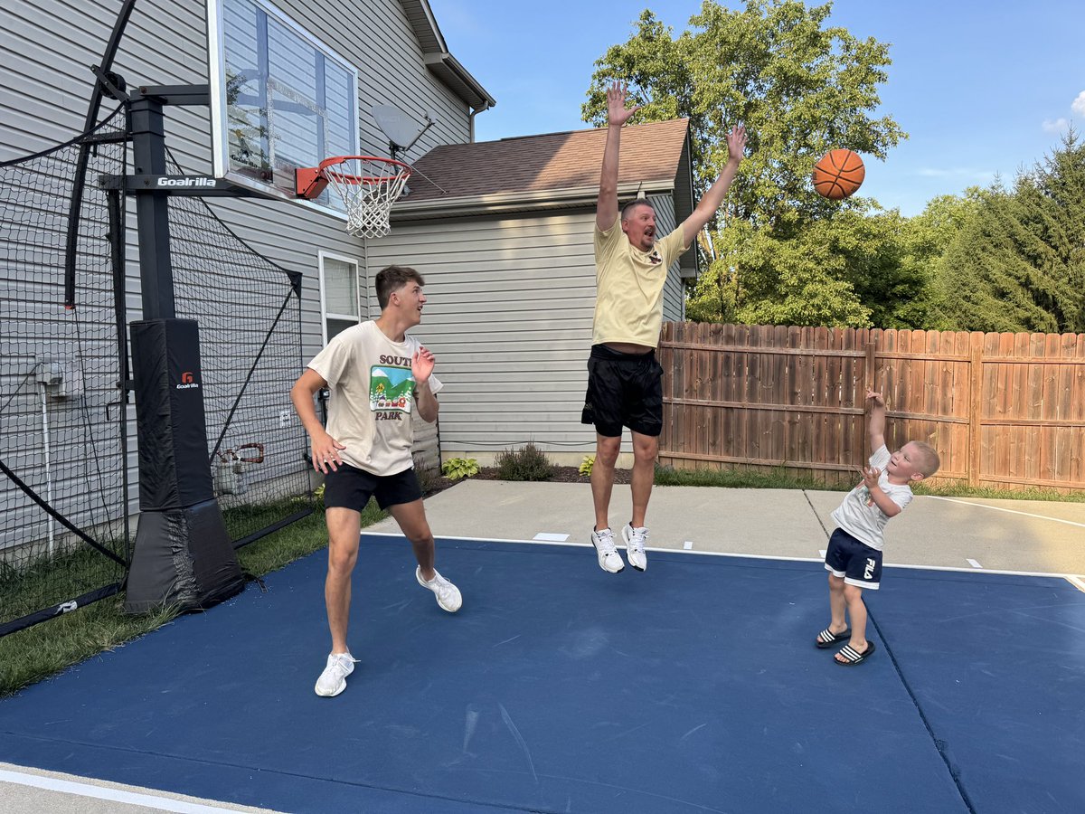 Floater!! <a href="/HunterWalston35/">Hunter Walston</a> <a href="/walston_josh/">Josh Walston</a> <a href="/MarahBuzzard/">Marah Buzzard</a>