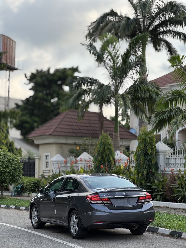 Distress sale!!! 

Honda Civic 2015 model with original duty now available for just N11,000,000