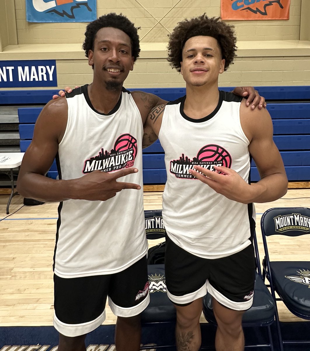 Day 2 is underway... in game 1 SkyGen USA tops Shump Workouts 89-85. Stevie Elam &amp; Carlin Dupree led SkyGen USA with 20 each.