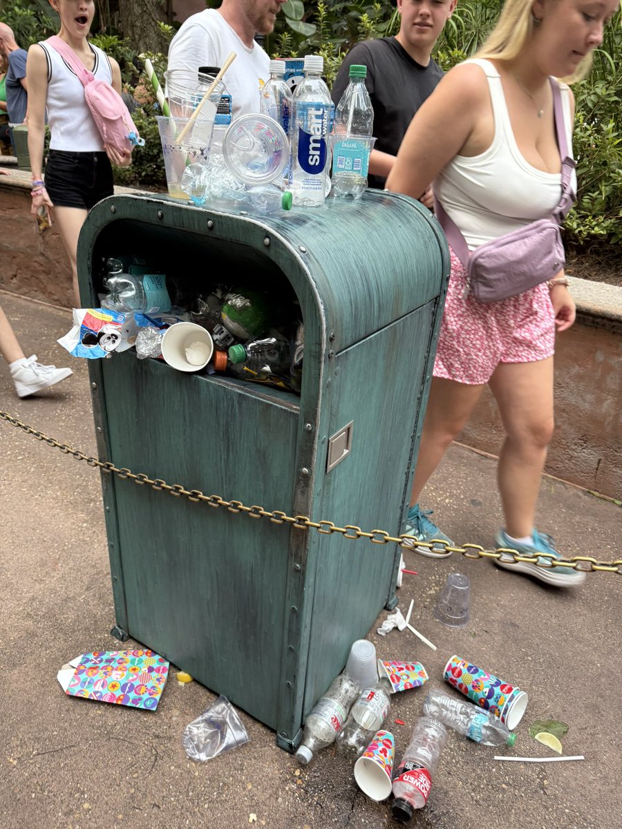MagicKingdomKim's tweet photo. @WaltDisneyWorld I love you with all my heart but the trash at Disney’s Hollywood Studios in the Tower of Terror line made me think I was @SixFlags. Yikes! https://t.co/T9quQlQCuD
