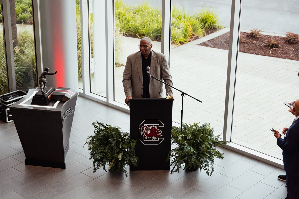 JDonati_SC's tweet image. Thank you Charles! Last night we celebrated the amazing career and legacy of Charles Waddell here on campus - and fitting over at the football offices. This man positively impacted countless Gamecock student-athletes spanning almost 20 years and we are so grateful. Bitter sweet…
