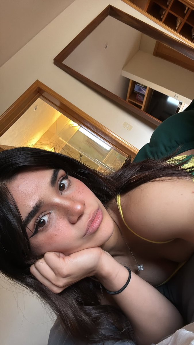 alanasource's tweet image. Alana via Instagram stories