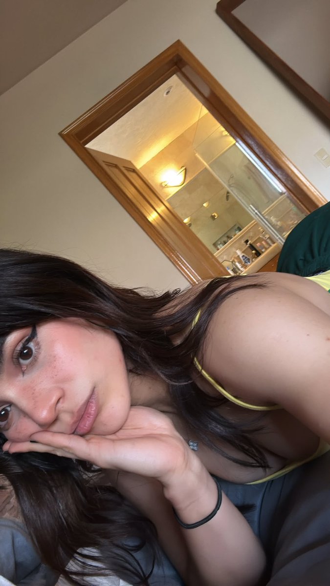 alanasource's tweet image. Alana via Instagram stories