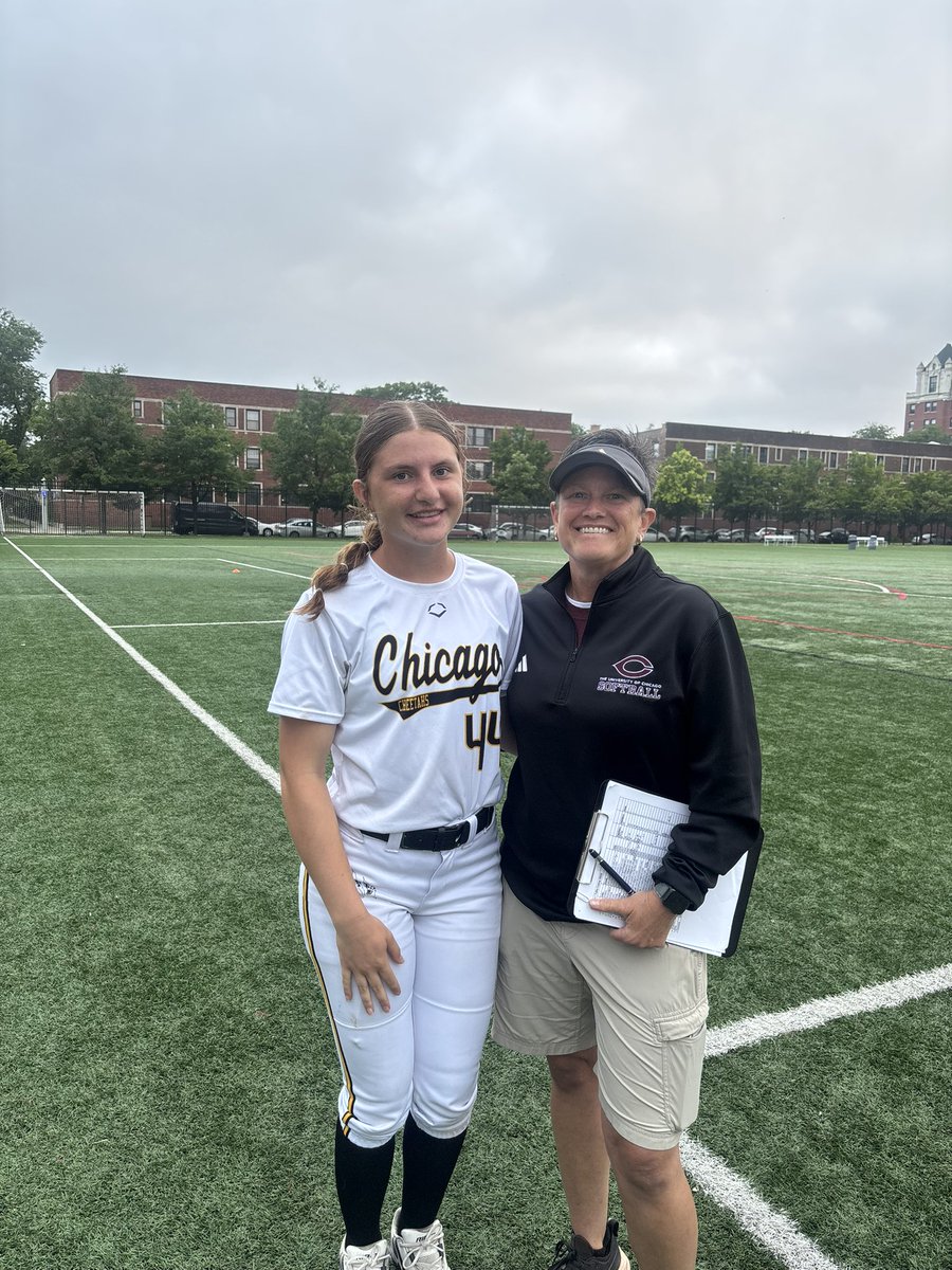 Had a great time at the <a href="/TuftsSoftball/">Tufts Softball</a> and <a href="/ChicagoSoftball/">Ruth Kmak</a> camp yesterday! I enjoyed talking to the coaches and playing a live scrimmage at the end. Thanks for running a great camp! 

<a href="/CoachEbs/">Lauren Ebstein</a> <a href="/CheetahsD16U/">ChicagoCheetahsDonnelly</a> <a href="/ExtraInningSB/">EXTRA INNING SOFTBALL</a> <a href="/SBRRetweets/">Softball Recruiting Reposts</a> <a href="/Softball_Home/">Softball Home🥎</a> <a href="/BoDomeBville/">Bo Dome Bensenville</a>
