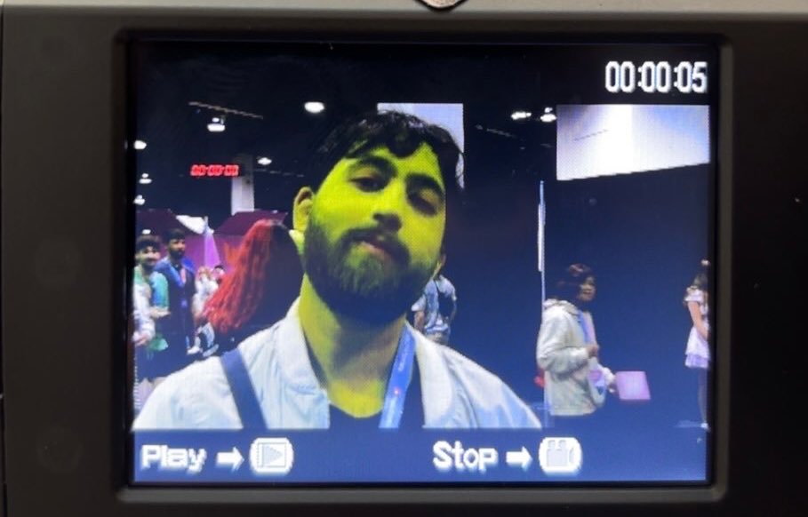 cosllie's tweet image. vidcon vlog is like 45 minutes

dropping soon