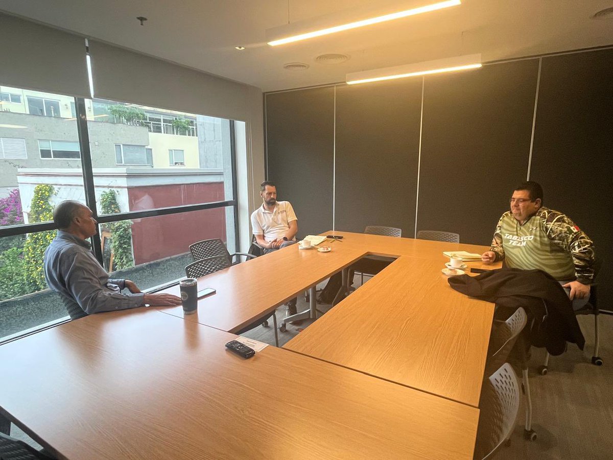 Norberto Valencia (@norbertovalu) on Twitter photo Productiva reunión➗ <a href="/MarioPuenteR/">Mario Puenter</a>, VP de Sanidad, Inocuidad y Normalización del
<a href="/CNAgropecuario/">Consejo Nacional Agropecuario</a> y representantes <a href="/CIMMYT/">CIMMYT</a> consolidando la alianza estratégica para posicionar el 3er Congreso Nacional de Sanidad e Inocuidad Agroalimentaria <a href="/CongresoCNAgro/">Congreso de Sanidad e Inocuidad Agroalimentaria</a> Productiva reunión➗ <a href="/MarioPuenteR/">Mario Puenter</a>, VP de Sanidad, Inocuidad y Normalización del
<a href="/CNAgropecuario/">Consejo Nacional Agropecuario</a> y representantes <a href="/CIMMYT/">CIMMYT</a> consolidando la alianza estratégica para posicionar el 3er Congreso Nacional de Sanidad e Inocuidad Agroalimentaria <a href="/CongresoCNAgro/">Congreso de Sanidad e Inocuidad Agroalimentaria</a>