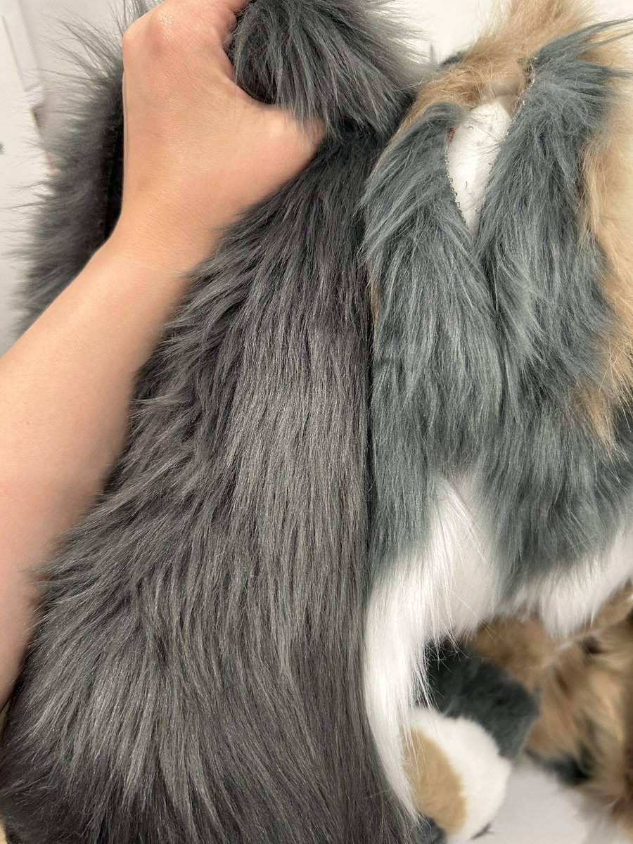 If anyone has some of howls’s older batch of charcoal lux(no idea when they switched it) but the new batch they sent me doesn’t match what I already used and I’m disappointed lmfao. I’m pretty sure I have enough to finish the suit but I’d like some extra just in case