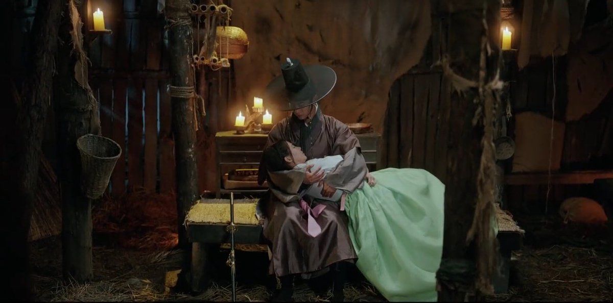 sasajktuita's tweet photo. #TheFirstNightWithTheDukeEp4
#TheFirstNightWithTheDuke ele arriscando a própria vida pra cuidar dela e dizendo que se ela morrer ele a seguirá até o fim https://t.co/yNcYZJLJvI