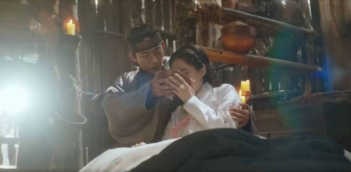 sasajktuita's tweet photo. #TheFirstNightWithTheDukeEp4
#TheFirstNightWithTheDuke o amor que ele sente por ela é TÃO puro https://t.co/mO1jibkOYe