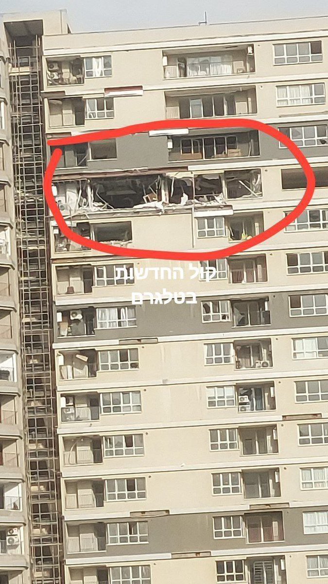 همه شما دوستان عزیز در ایران درخواست کتلت بیشتری داشتید و حالا آنها به شما کتلت‌های بیشتری دادند که با گاز طبیعی درست شده باشند!

سوالی که باید بپرسیم این است که آیا کتلت‌های درست شده با گاز را دوست دارید یا با آتش؟😂🤣