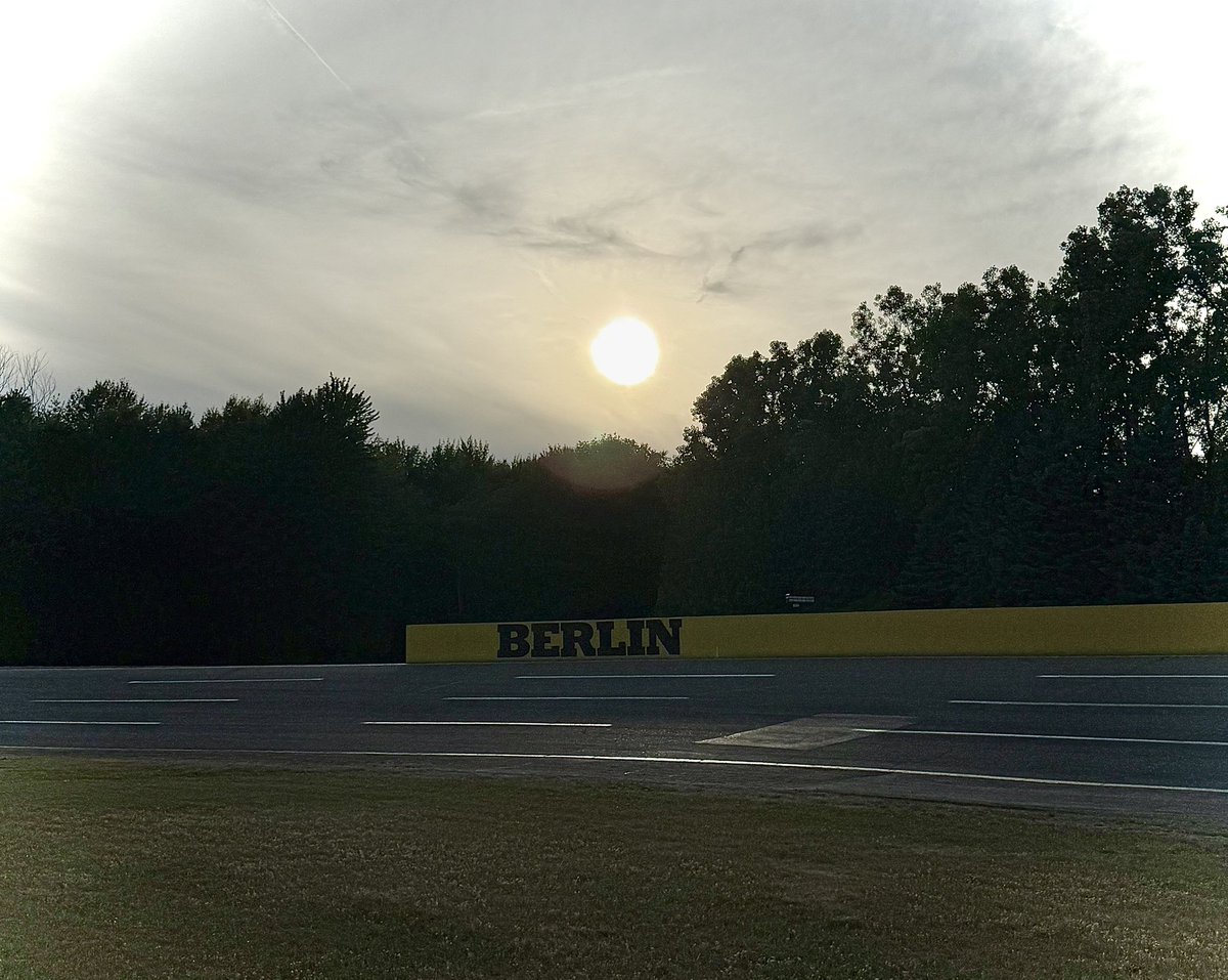 JeffStriegle's tweet image. The SUPERS tomorrow - BERLIN