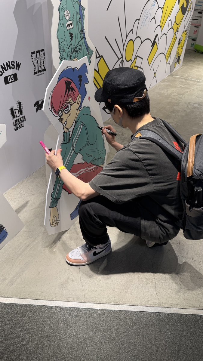 MediaLink_Inc's tweet image. ＼ 🎉 SANNINSHOPからのお知らせ 🛍️ ／

本日7/11(金)よりSANNINSHOW GENERAL STORE がいよいよスタート！✨

開催に先立ち、三人称の3人が一足先にご来場！
なんと、店内にはサインもいただきました🖊️✨
ラフォーレ原宿5Fでお待ちしております！

📅開催期間：7/11(金)〜7/21(月・祝)