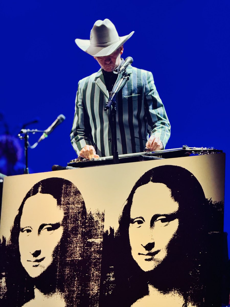 NFtweets's tweet image. The legendary Famous James @HallawellJ in @LATMofficial Cork last night. A fantastic musician
@WaterboysMusic @MickPuck
#thewaterboys