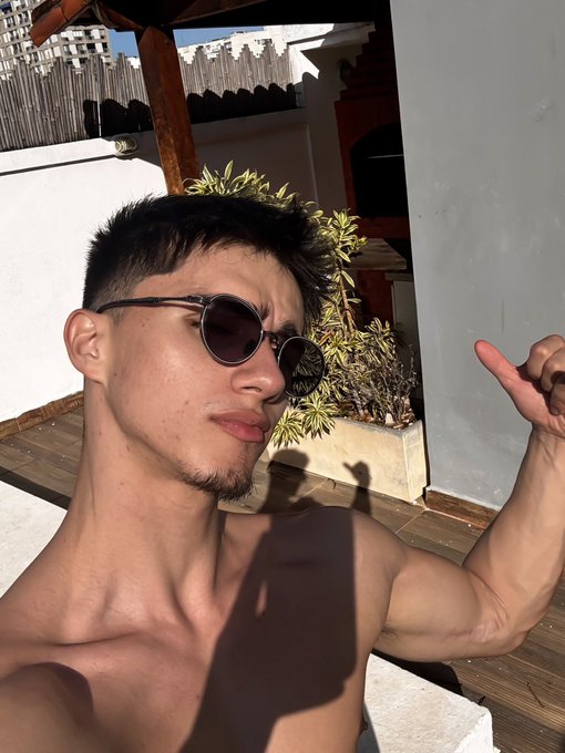 1 pic. Qu&eacute; calor 🥵 https://t.co/MZI1kGUEe8