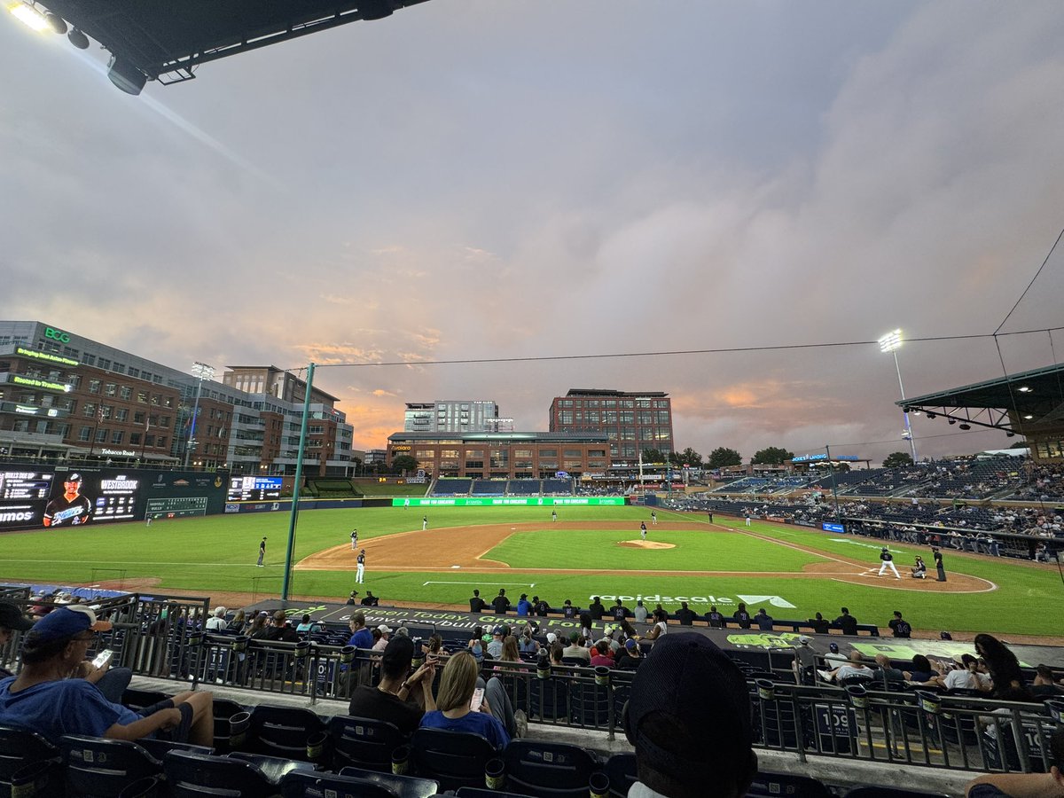 MattNeverett's tweet image. As if I didn’t get enough baseball, had to check out Durham Bulls Athletic Park (@DurhamBulls) while visiting family. Really cool yard with a ton of history! @MiLB