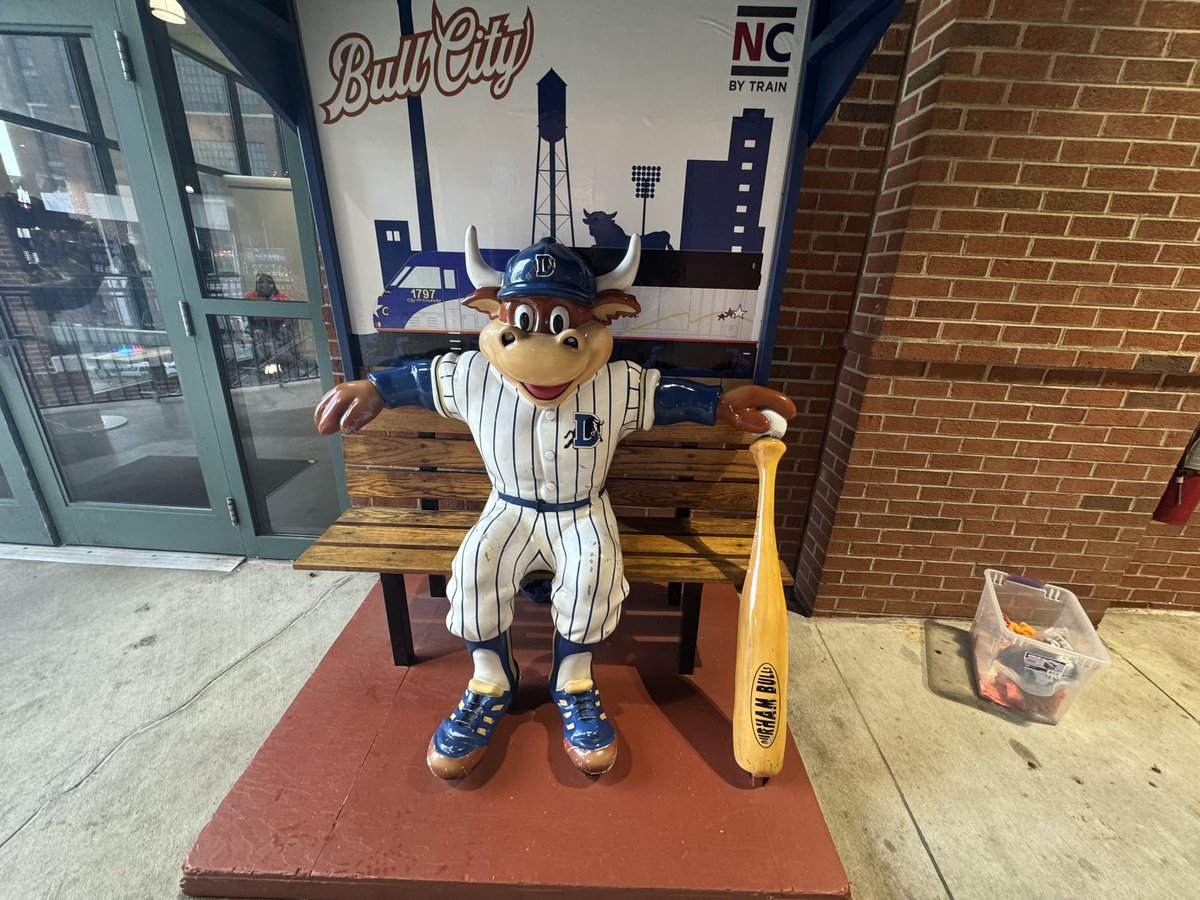 MattNeverett's tweet image. As if I didn’t get enough baseball, had to check out Durham Bulls Athletic Park (@DurhamBulls) while visiting family. Really cool yard with a ton of history! @MiLB