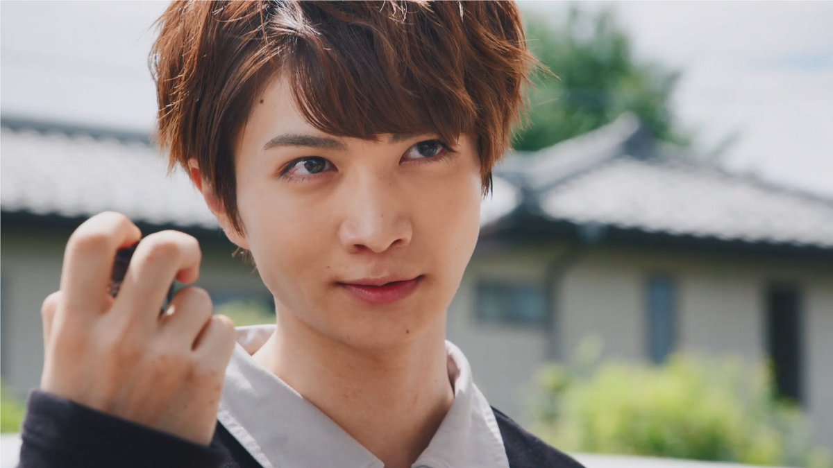 Link2op's tweet image. Kamen rider zeztz will be a sequel to kamen rider gavv, follow an escaped dark shouma who learns to become his own person and learns between right and wrong. His gavv will be lost at the start of the show due to an accident related to the new dream world
sourse:my uncle at toei