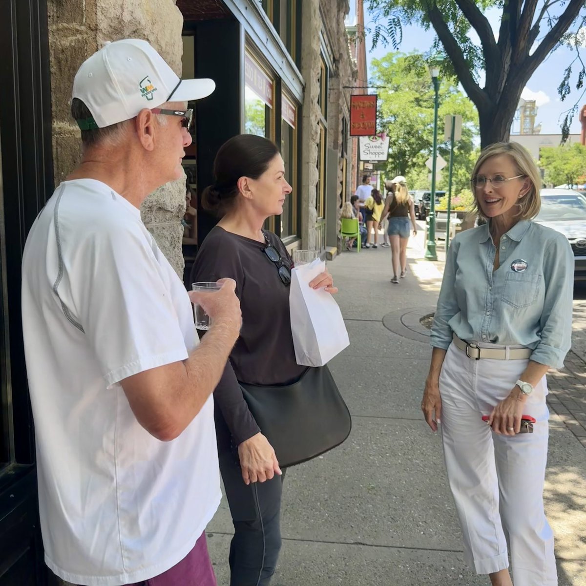 KTaylorRobson's tweet image. Stopped in Flagstaff for lunch at Collins Irish Pub &amp;amp; Grill and ran into some supporters along the way!