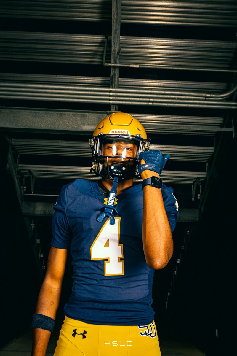 HaSeanLamb26's tweet image. Almost that time⏳ #Seniorszn #lastride