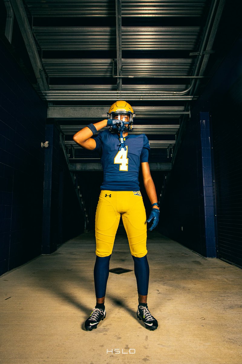 HaSeanLamb26's tweet image. Almost that time⏳ #Seniorszn #lastride