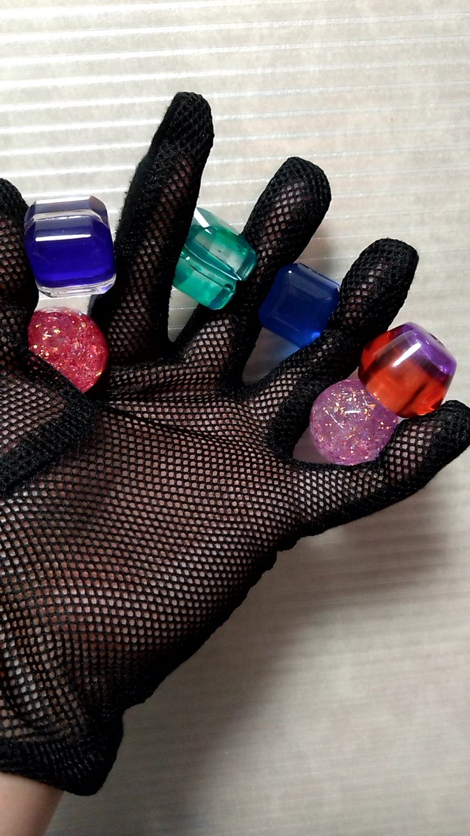 tatsumaru_yoyo's tweet photo. 5Aスタイルをこれから始めようと考えているプレイヤーだけでなく、経験者にも自信を持ってオススメでき、ステップアップしても必ず手持ちのひとつとして備えておきたいウェイトである♪🦋💎

#ヨーヨー #yoyo #FairyCrystalLab #GATE5 #TOMMY #シゲマツミラン #ポリクリスタル #ソフトキューブII https://t.co/5xlQoyFr5Q