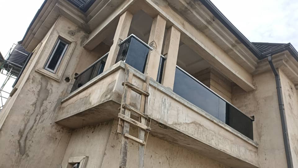 dmekas01's tweet photo. Dmekas fabrications.
We deal on glass and aluminium fabrications such as,windows,glass rails, bathroom cubicle,,frameless door e.t c
Base:ABA ABIA STATE. https://t.co/evctpJltez