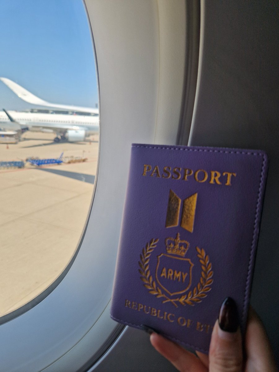 Bye South Korea ! Hoseok here i come ! 💜 Can't wait to meet you and ARMY 🥹💜

#HOBIPALOOZA2025 
#jhopeAtLollapalooza