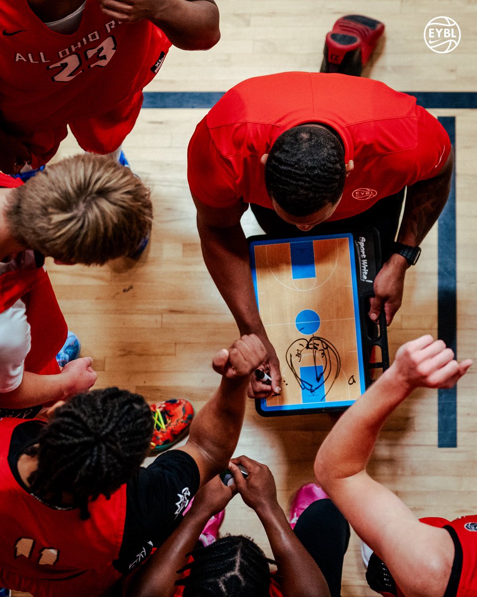 𝗕𝗮𝗰𝗸 𝗮𝘁 𝗶𝘁 𝘁𝗼𝗺𝗼𝗿𝗿𝗼𝘄 🤝

#EYBL | <a href="/nikebasketball/">Nike Basketball</a>