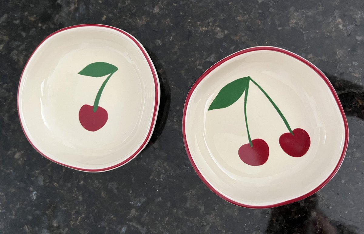 When you have a great sushi and cocktail lunch with a friend, then find these adorable mini bowls at a local gift shop on the way home. Good day!